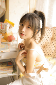 年轻女教师6